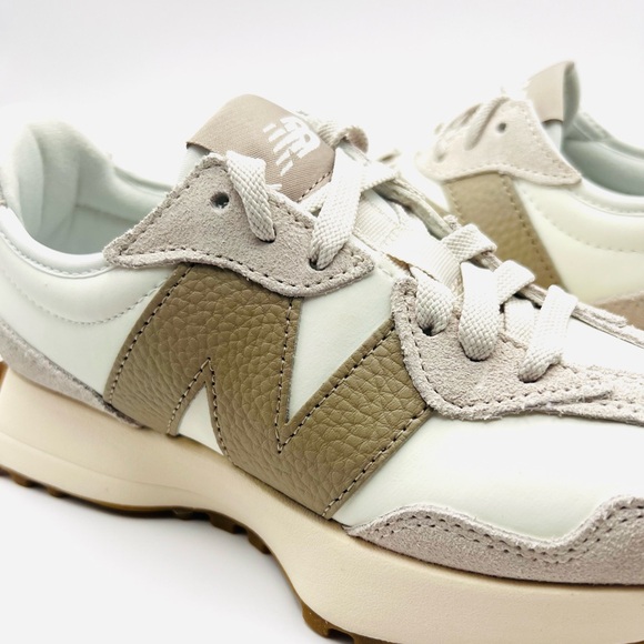 New Balance 327 Sneakers - Picture 6 of 6